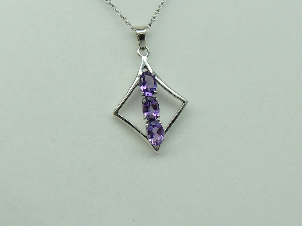 Edler 1,34 Carat Amethyst Anhanger 925 Silber Kette Collier Top Edel