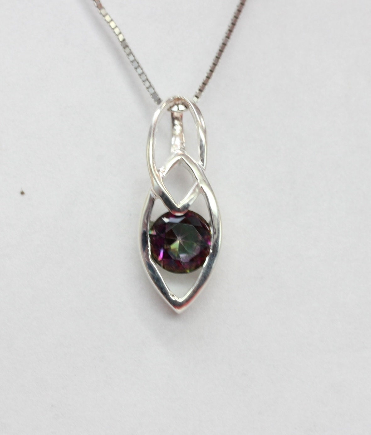 Edler 0,55 Carat  Mystic Topas  Anhanger 925 Silber Collier Kette funkelnder Topas