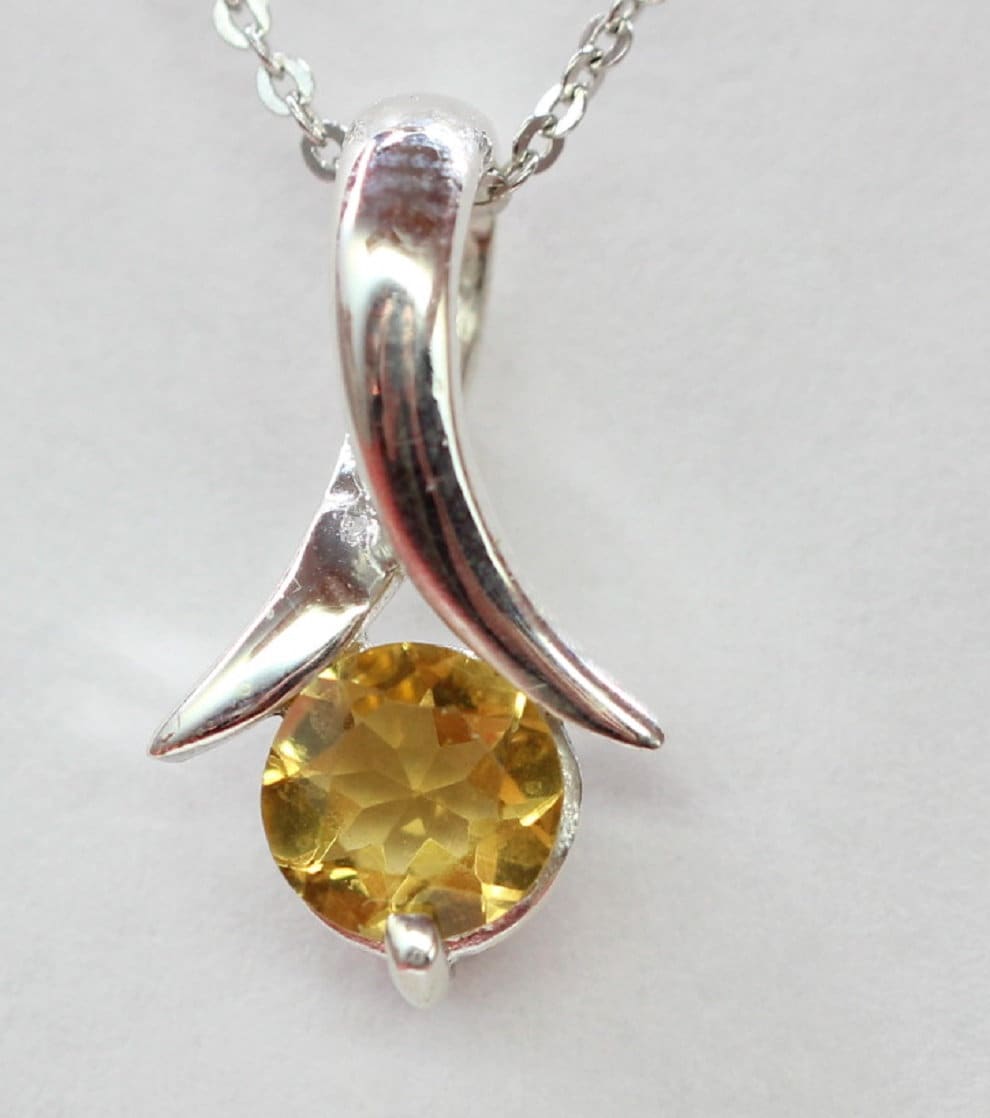 Edler 0,5 Carat Citrin Tulpen Anhanger 925 Silber Collier Kette hellgelber Edelstein