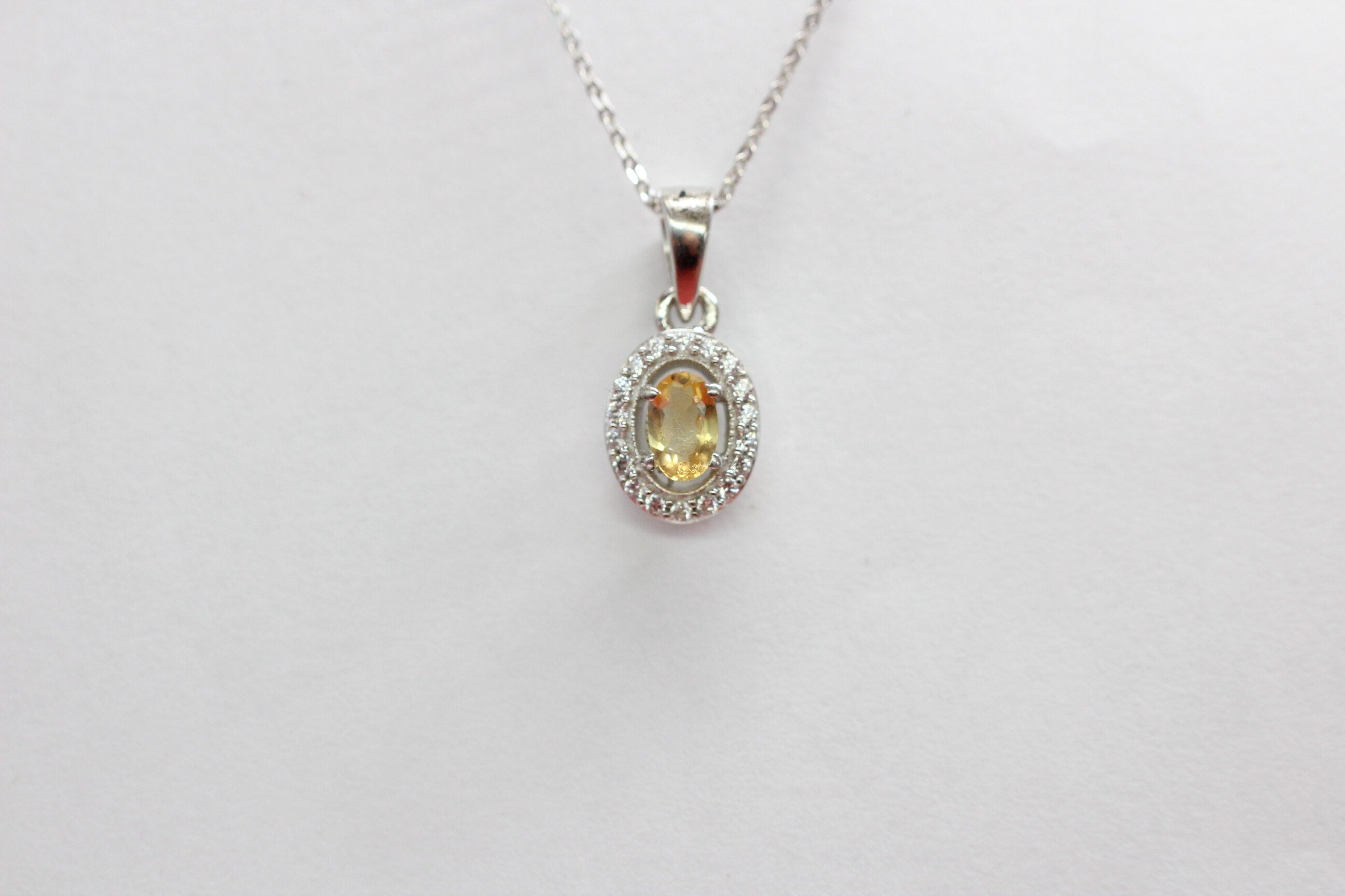 Citrin Anhänger Silber 925 mit Akzentstein  Edler 0,55 ct Edelstein Gelb, Handgefertigter Schmuck, Geschenk für Frauen