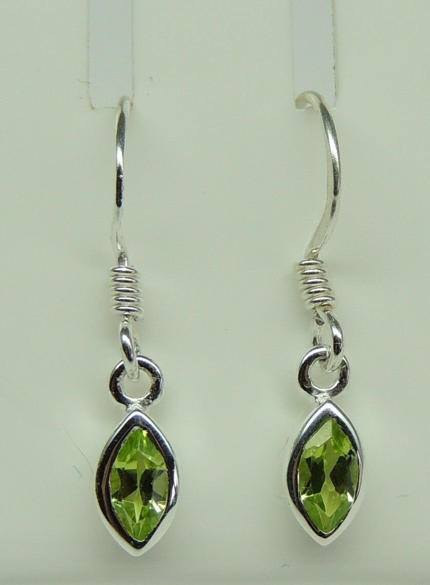 Edle 0,4 Carat maigraner Peridot Ohrhanger 925 Silber Ohrschmuck