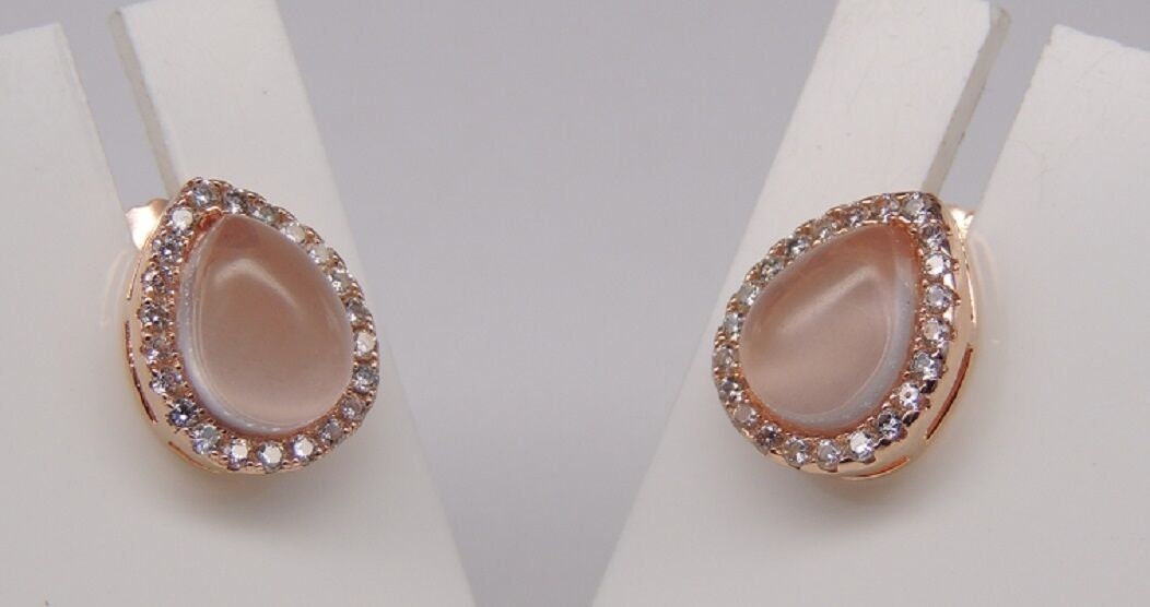 2,6 Carat Rosenquarz Cabochon 925 Silber rosee vergoldet Akzent: Zirkonia