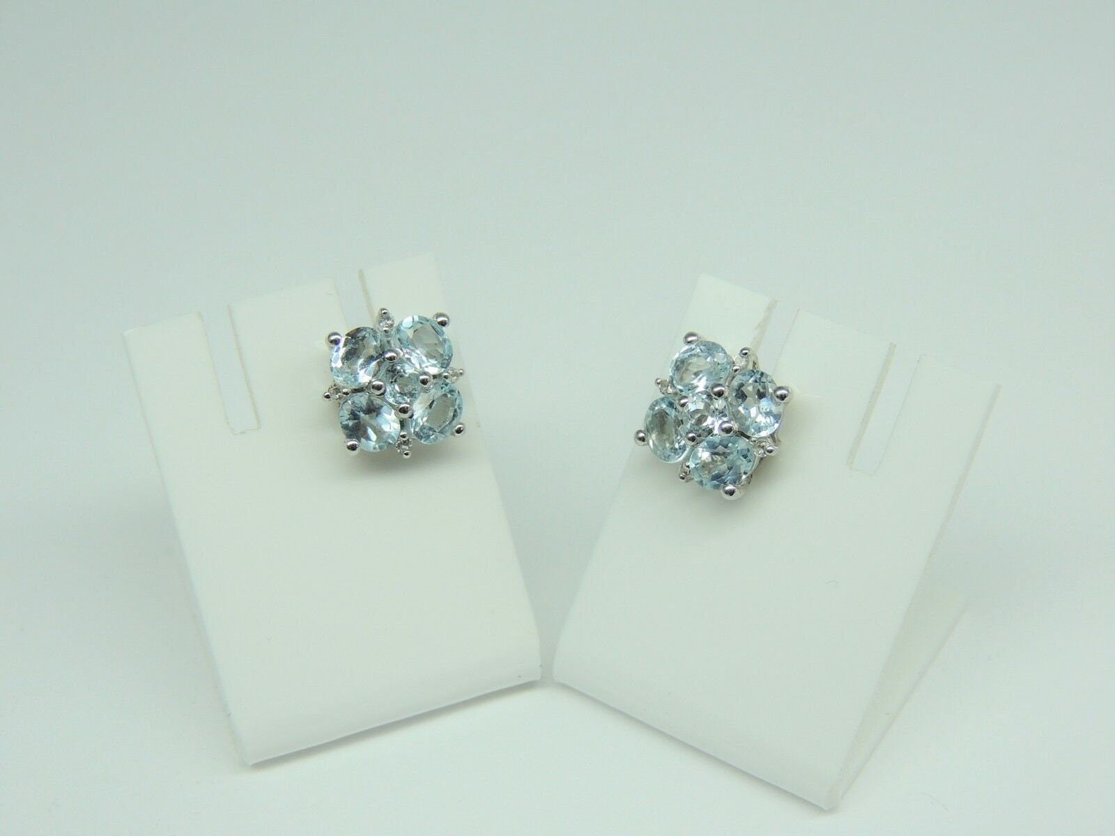 Edle 4,40 Carat Blautpas Weiatopas Ohrstecker, 925 Silber, Ohrring