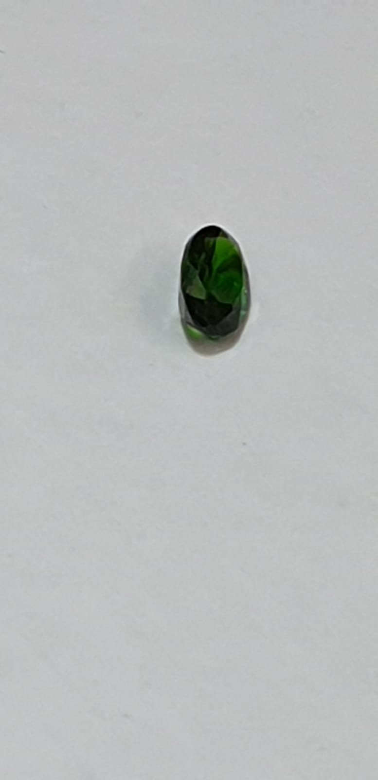 0,49 Carat Chromdiopsid aus Russland Ovalschliff AAA Qualitat 6 x 4 mm