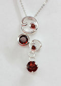 Edler 2,2 Carat Granat Anhanger 925 Silber Collier Kette blutroder Granat