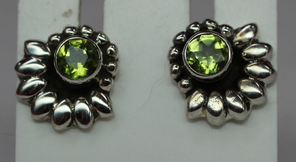 Edler 0,5 Carat Peridot Ohrstecker Olivin 925 Silber Ohrschmuck Ohrring Top Edel