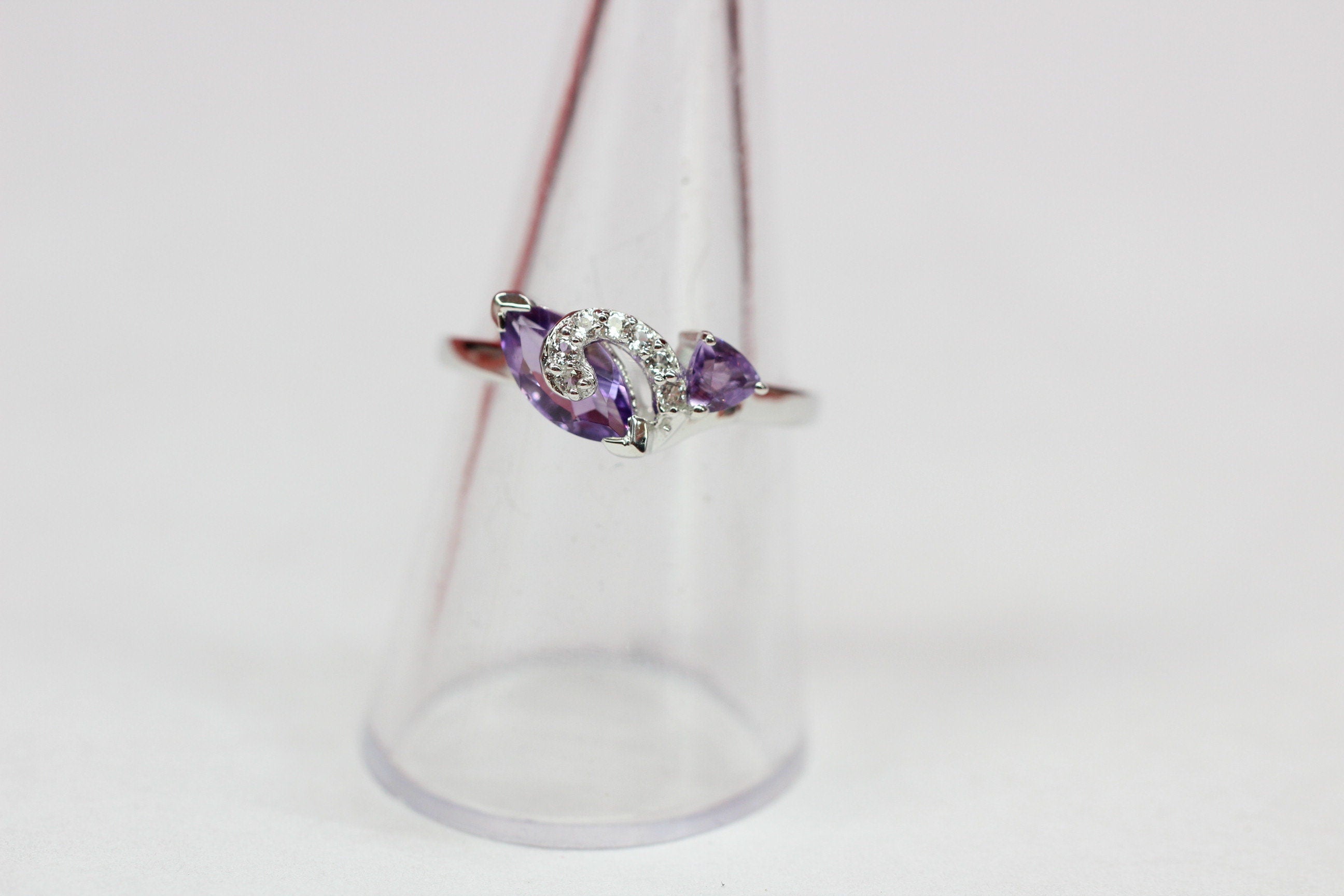 Edler ca 2,0 Carat Amethyst weisstopas Ring 925 Silber Amethyst Gr.. 8 / 18 / 57