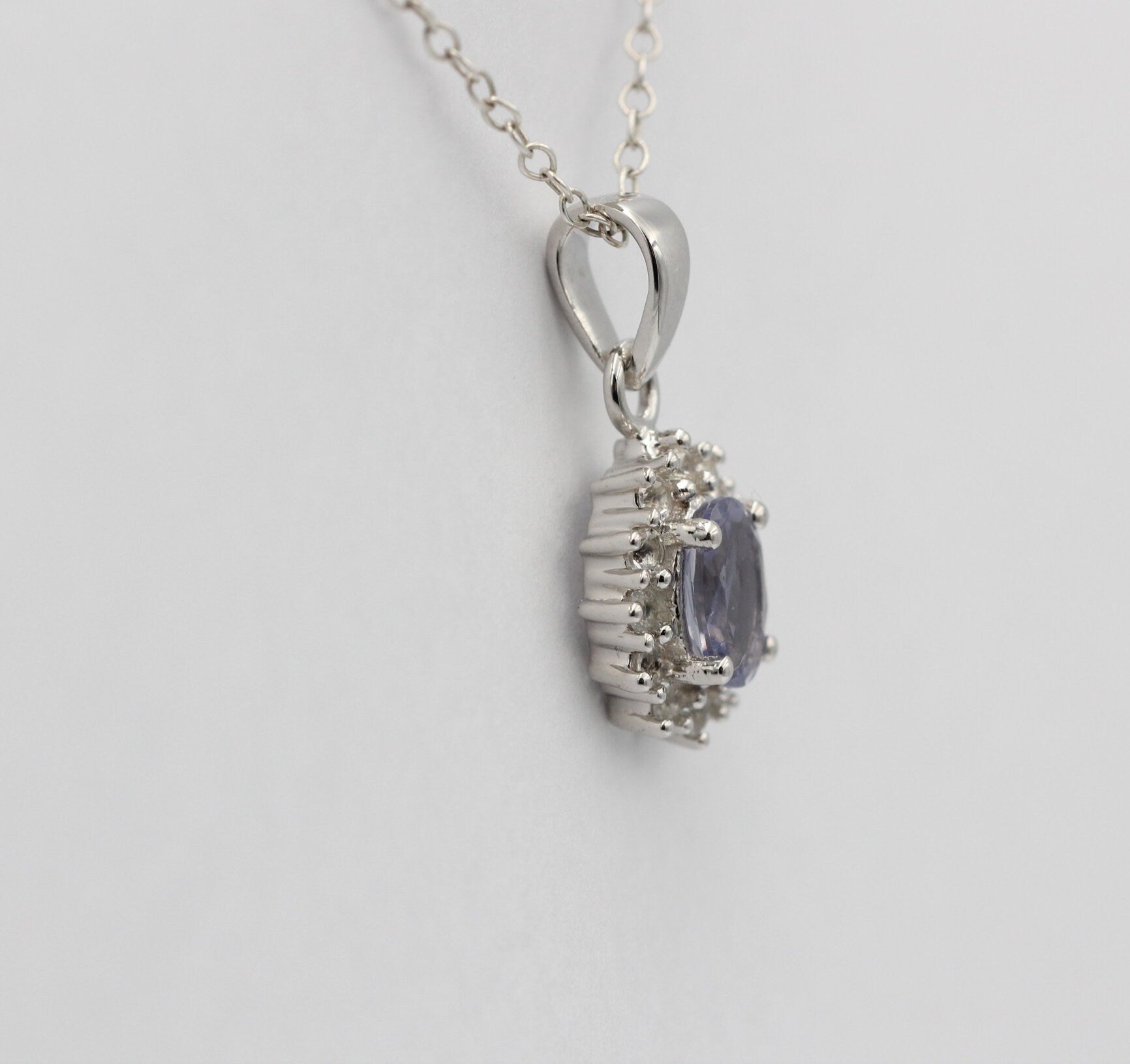 Edler 1,8 Carat Iolith weisstopas Anhanger 925 Silber Wassersaphir Luchssaphir Top