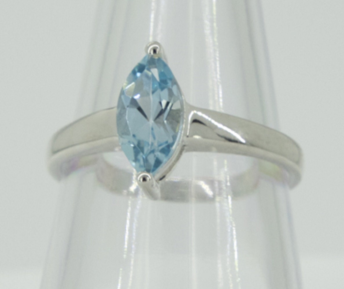0,83 Carat Blautopas Ring 925 Silber himmelblauer Topas  Grasse 54 / 7 / 17,3
