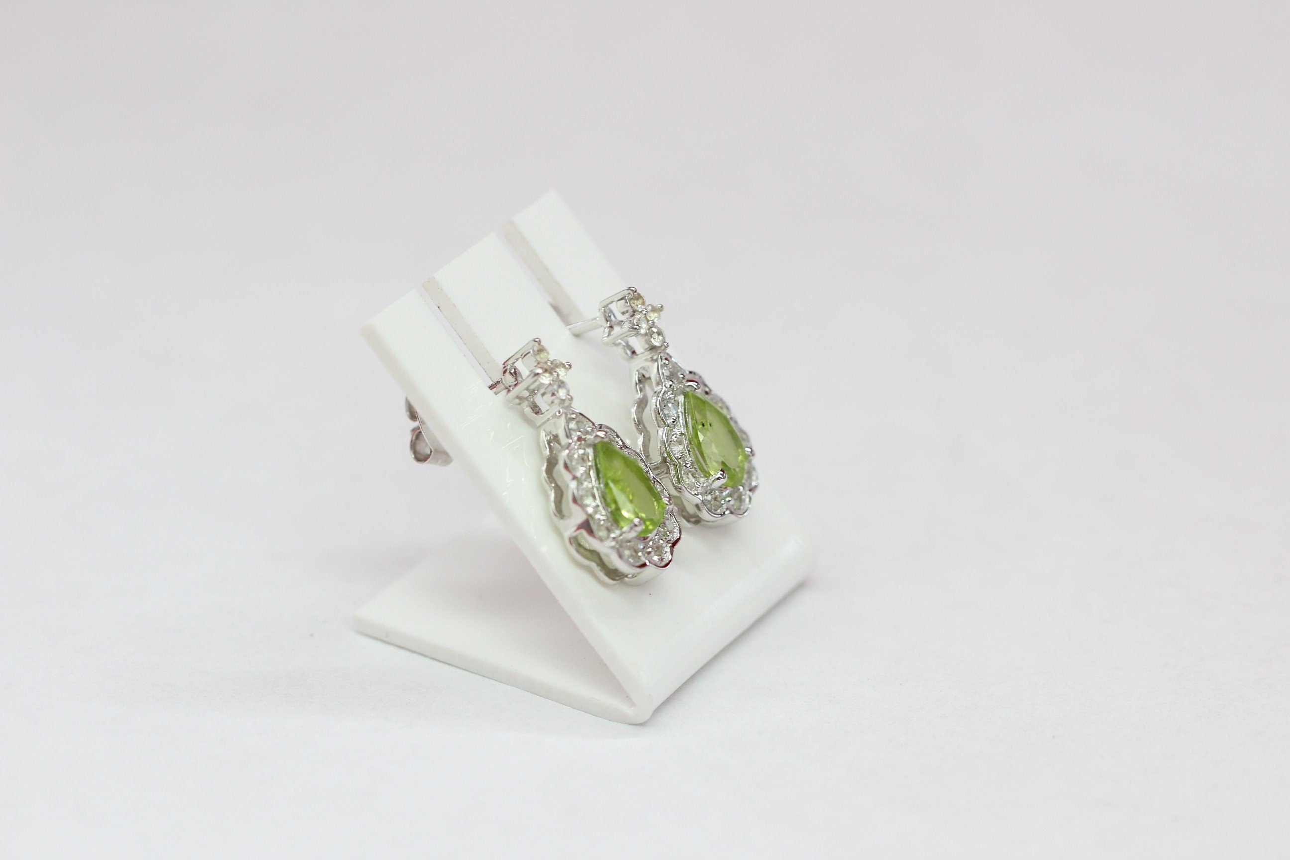 Edler 1,08 Carat Peridot weisstopas Ohrstecker 925 Silber maigraner Olivin Topas