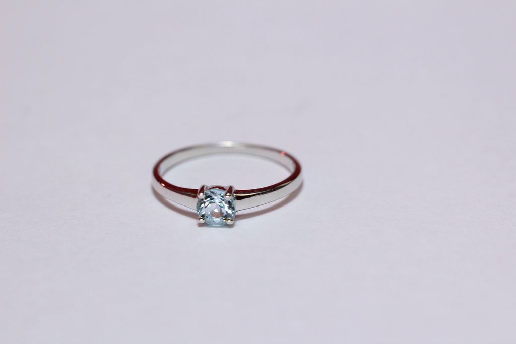 Edler 1,15 Carat Blautopas Ring 925 Silber Fingerring Grasse 6 / 16,5 / 51,9