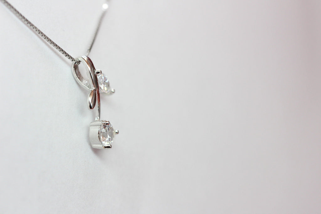 Blumen Anhanger 925 Sterling Silber mit Zirkonia Anhanger Blume Top Edel