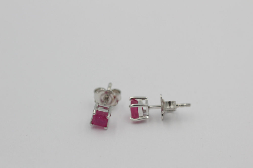 1,01 Carat Rubin Ohrstecker 925 Silber blutroter Rubin Unisex Schmuck Top
