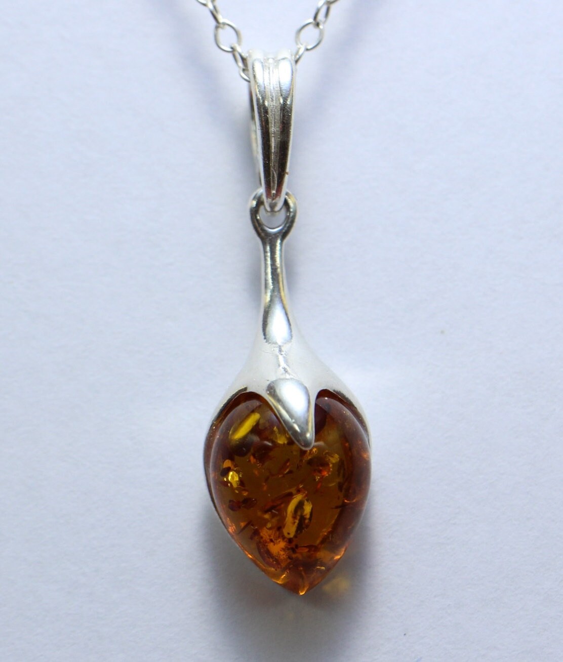 Anhanger mit schanen braunen Bernstein 925 Silber Collier Kette aus Litauen
