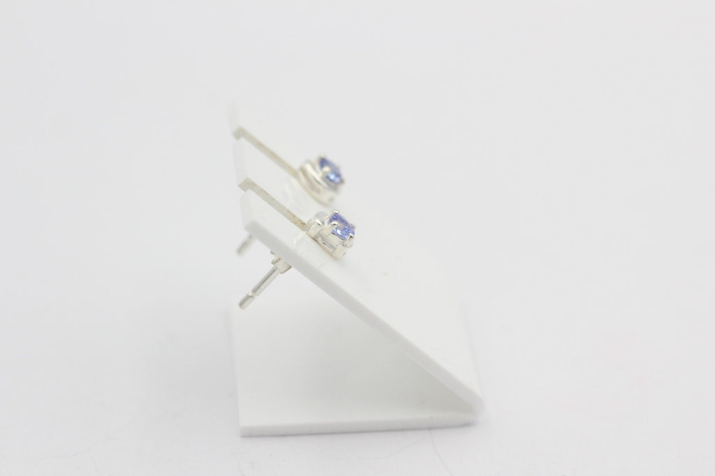 Edle 0,2 Carat fliederfarbene Tansanit Ohrstecker Afrika .5 mm 925 Sterling