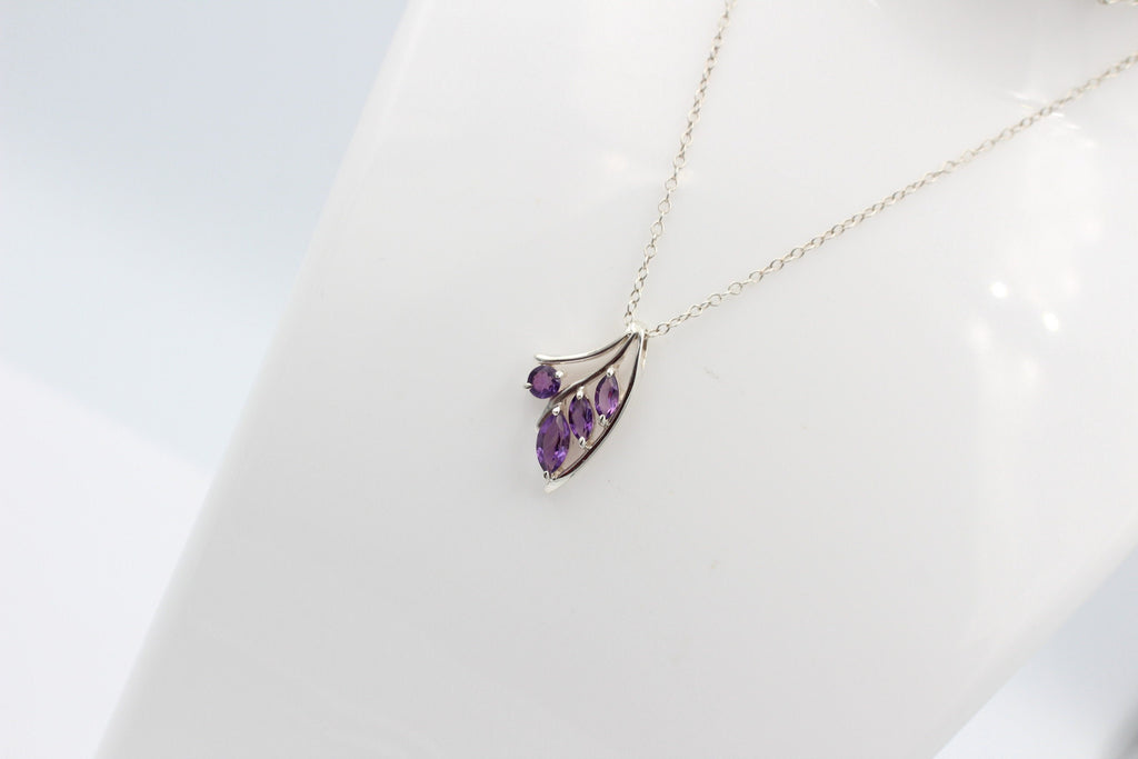 0,9 Carat Amethyst Anhänger 925 Silber  violetter Edelstein