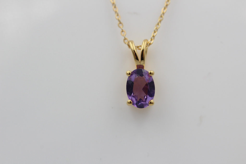0,78 Carat leuchtender Amethyst Anhänger 925 Silber Collier Kette vergoldet