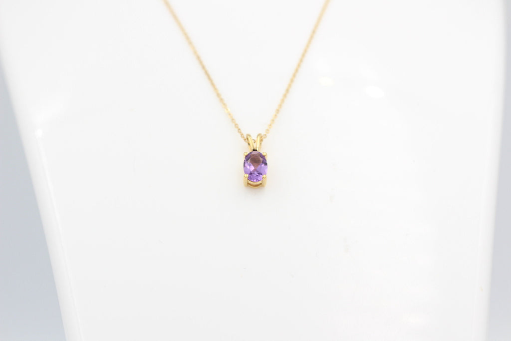 0,78 Carat leuchtender Amethyst Anhänger 925 Silber Collier Kette vergoldet