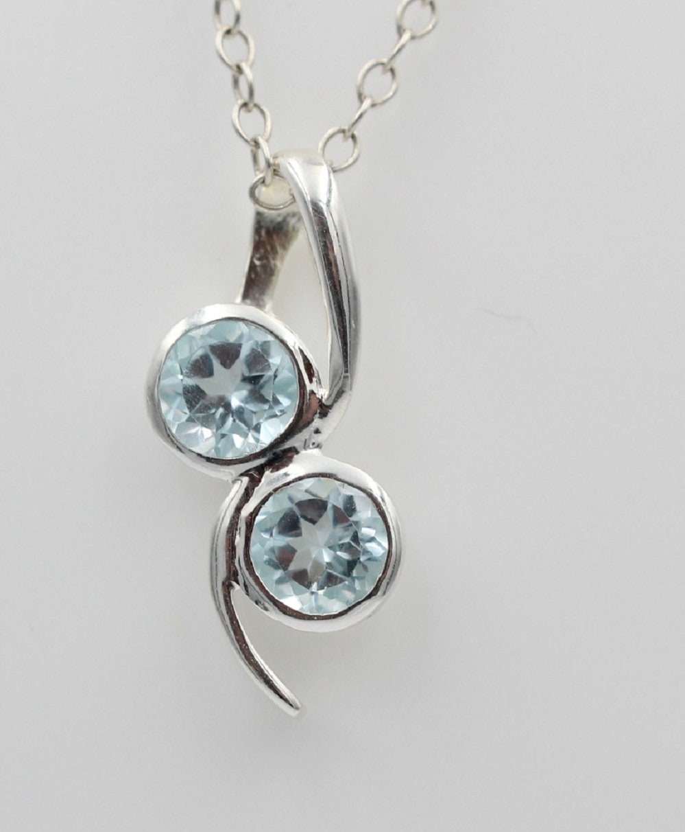 Edler 1,4 Carat Blautopas Anhanger 925 Silber  Top Edel himmelblau