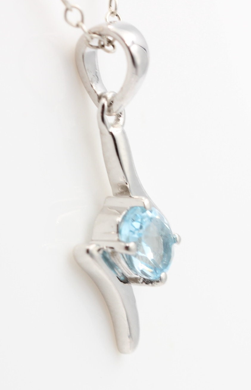 0,72 Carat Blautopas Anhänger 925 Silber sky blue Topas himmelblau