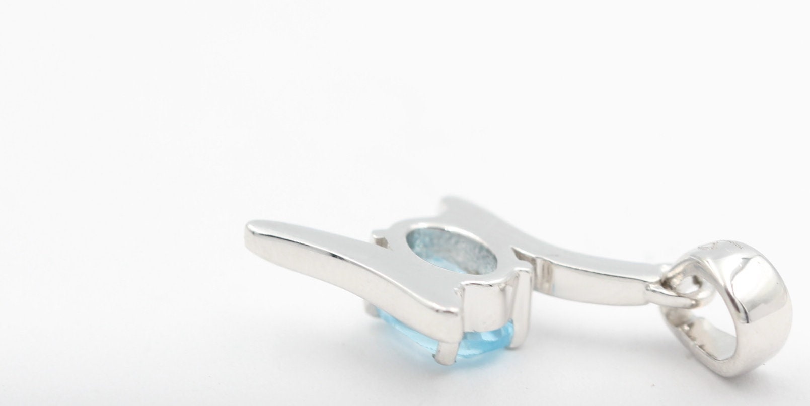 0,72 Carat Blautopas Anhänger 925 Silber sky blue Topas himmelblau