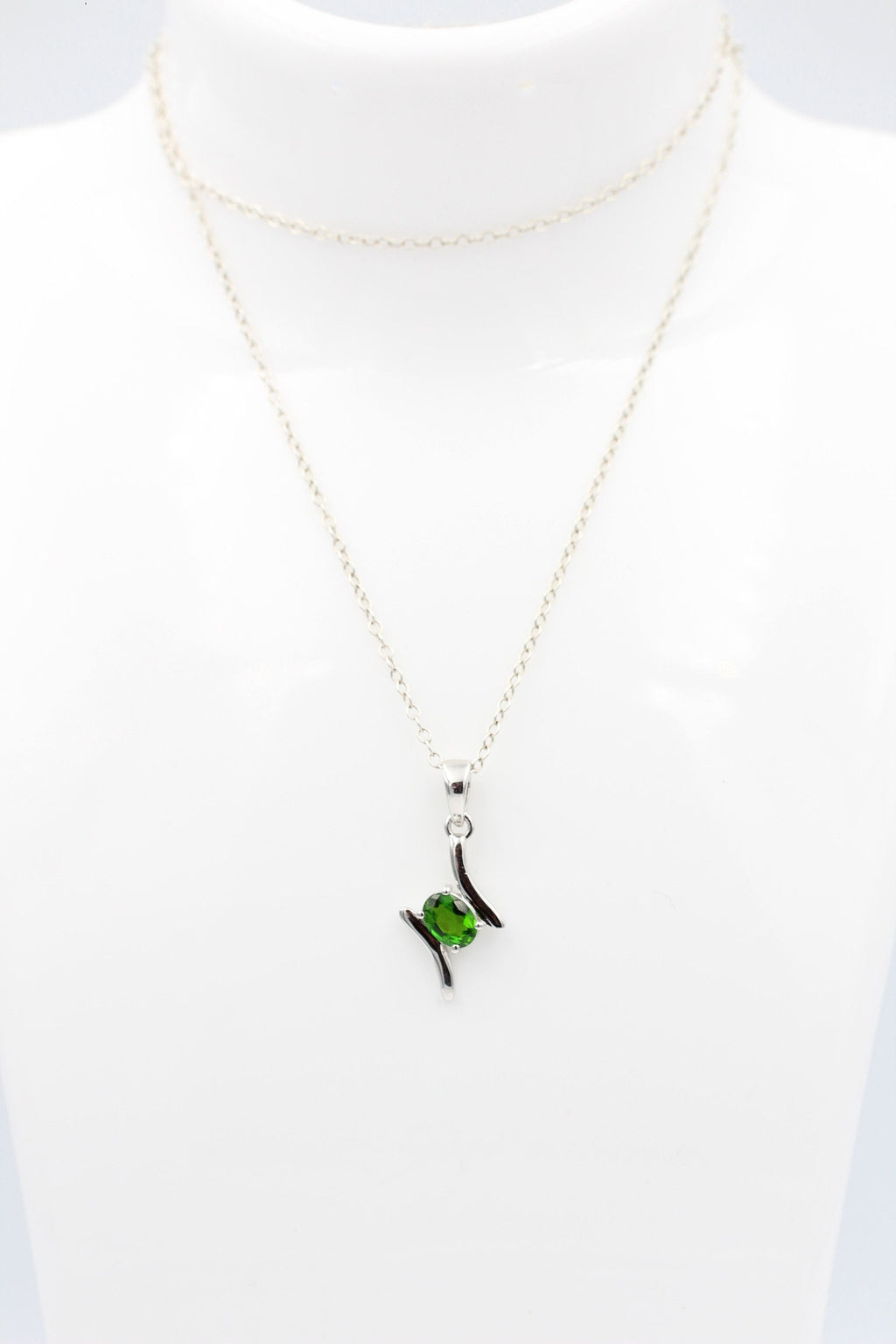 0,72 Carat Chromdiopsid Anhänger 925 Silber Chrom Diopsid Schmuck aus Russland