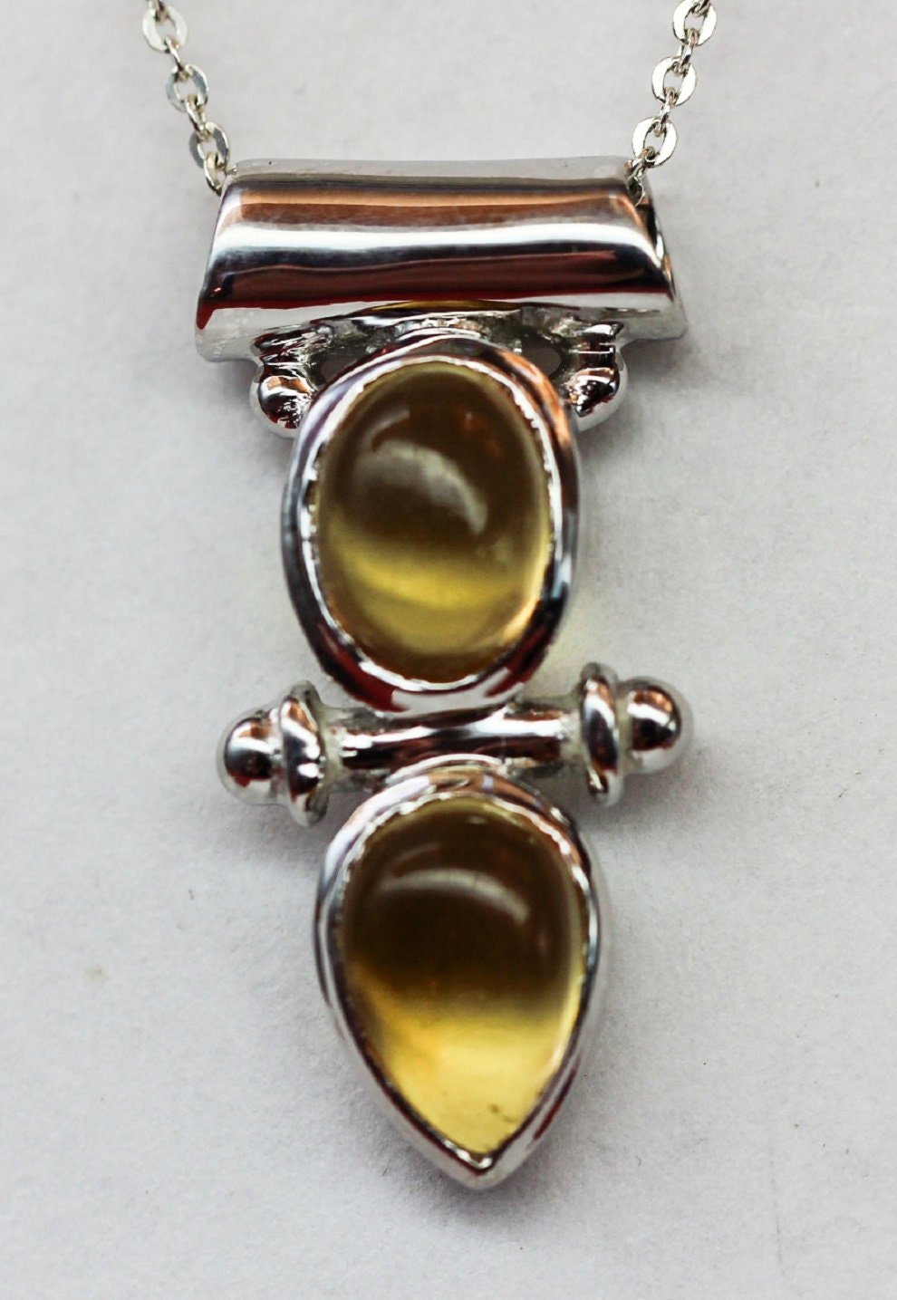 Design pur 2,85 Carat Citrin Cabochon Anhanger 925 Silber Collier Kette