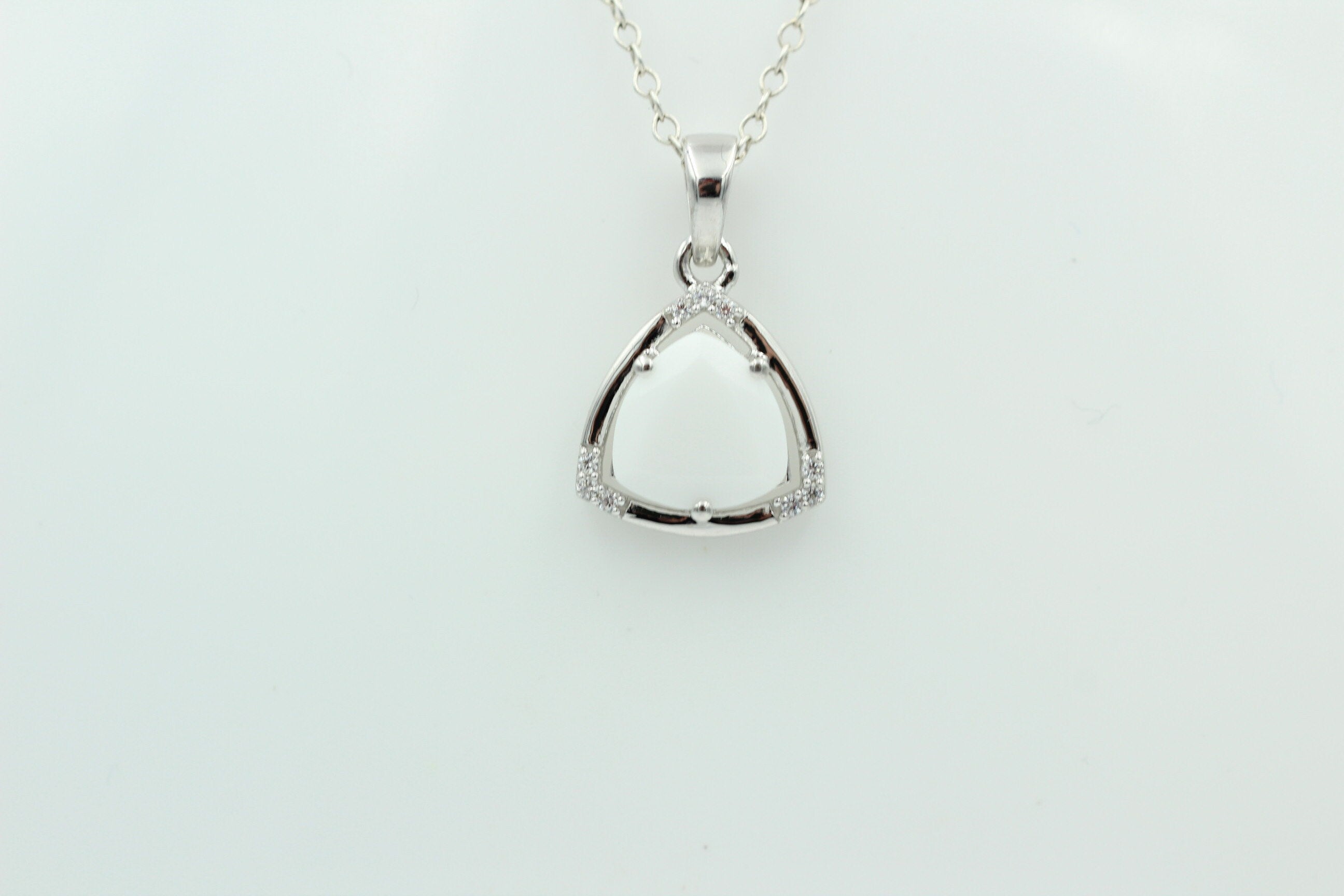 2,25 Carat weißer Onyx mit Zirkonia 925 Silber Kette Onyxanhänger Collier