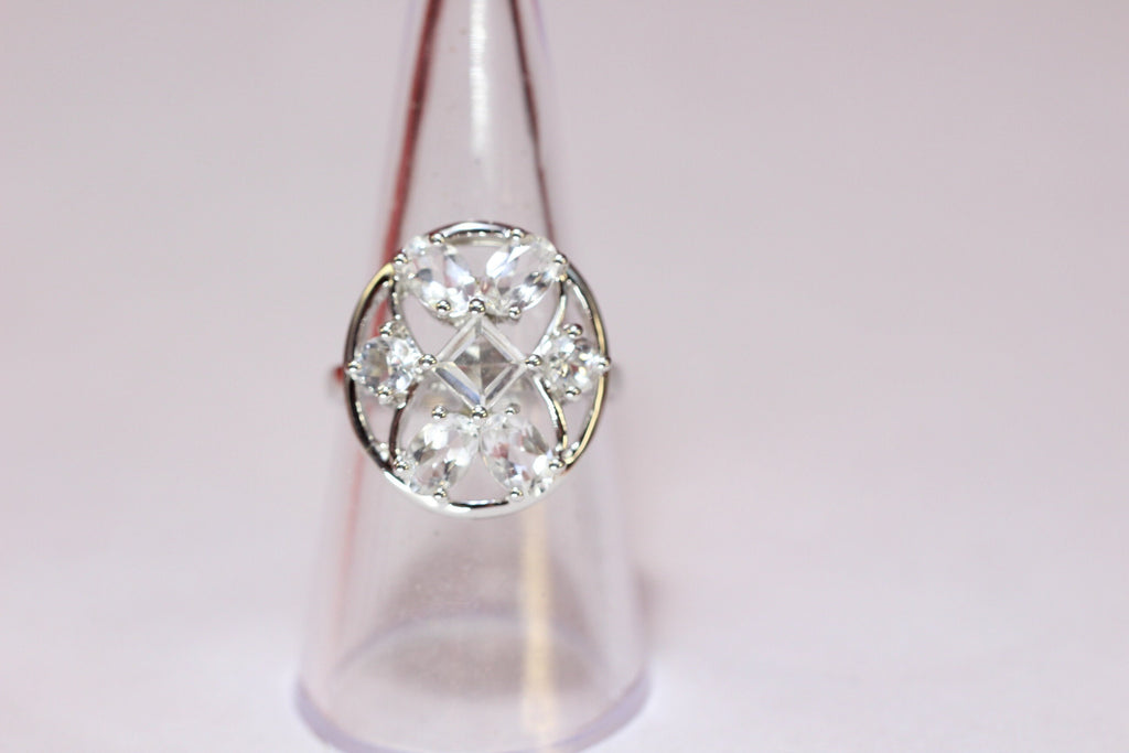 Design pur 3,9 Carat weisstopas  Ring 925 Silber Grasse 58 / 8/ 18,5 weisser Topas