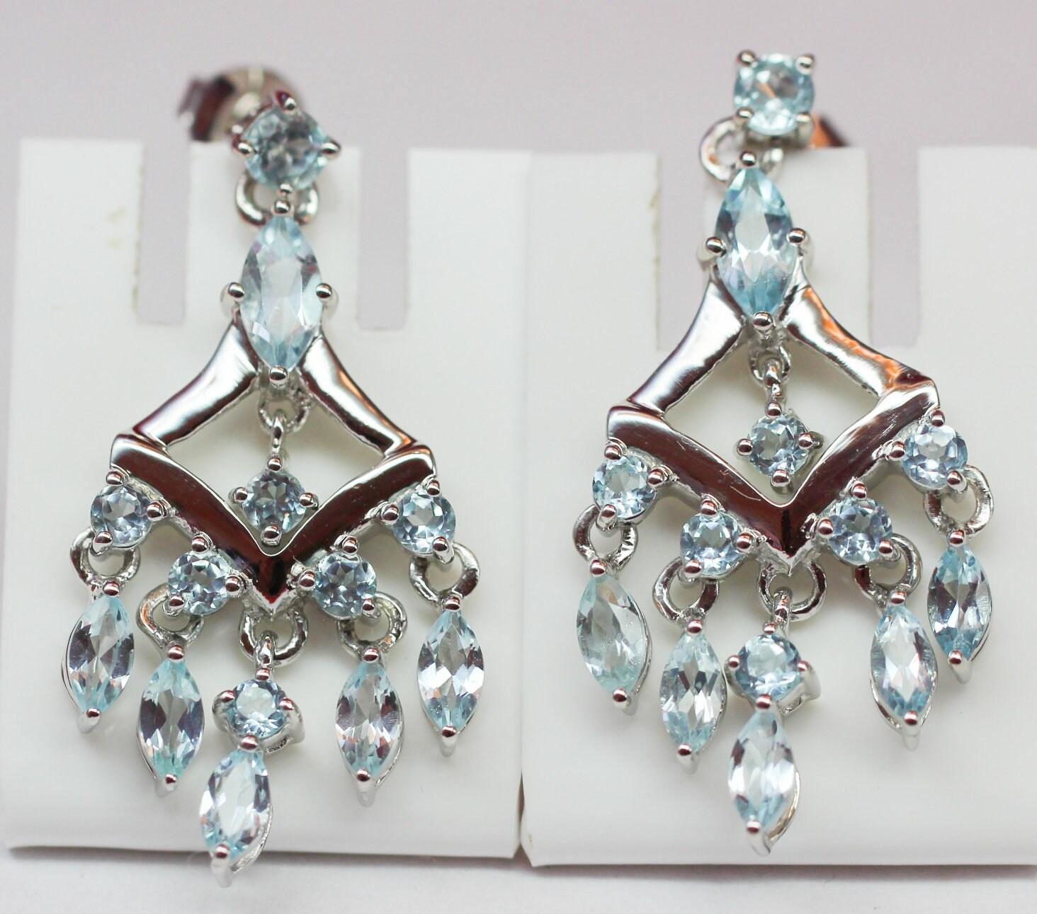 Edle 6,95 Carat Blautopas Ohrstecker 925 Silber sky blue Topas Ohrhanger