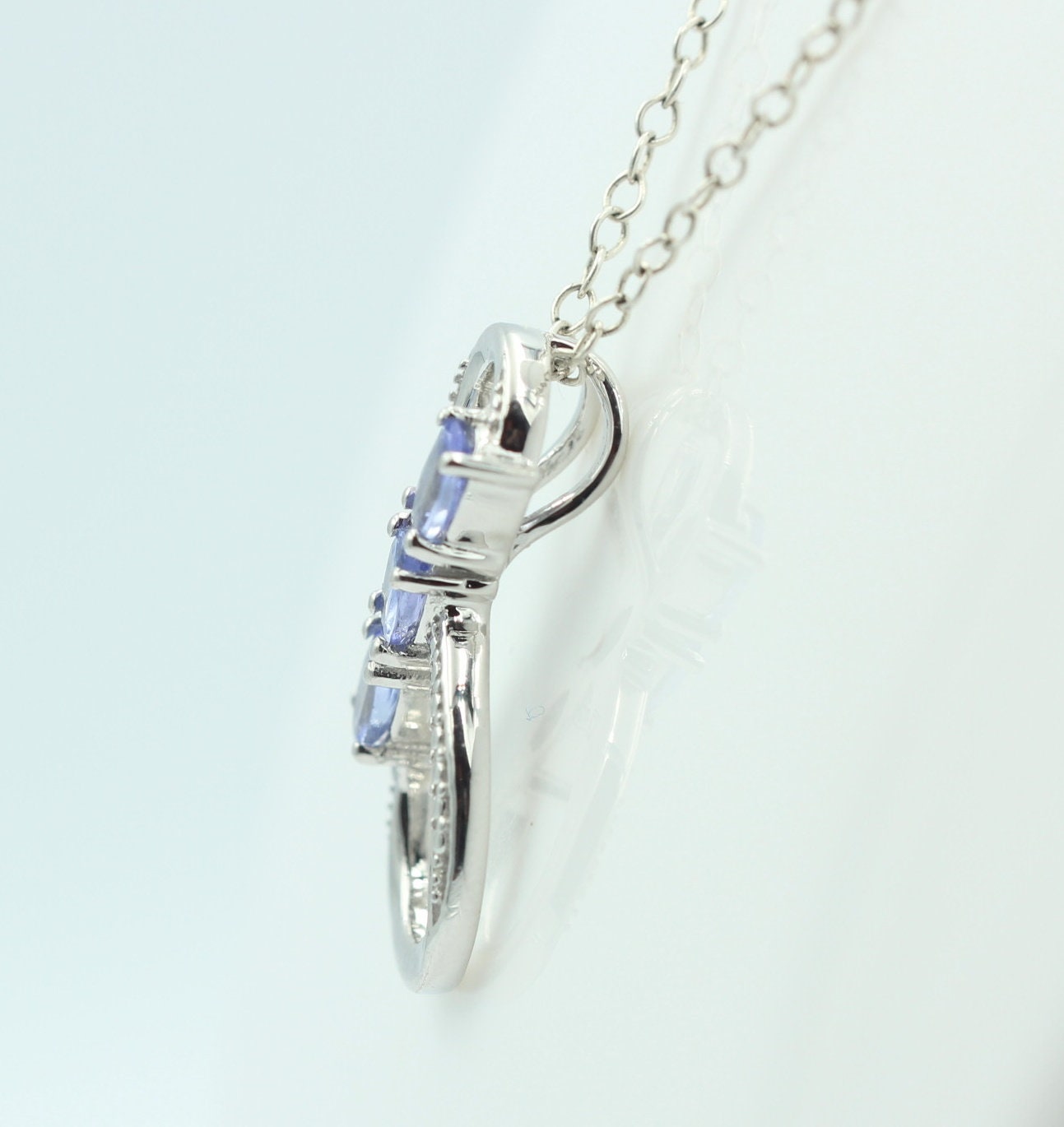 0,72 Carat Tansanit Anhänger Unendlichkeit 925 Silber  Infinity Tansanit aus Afrika