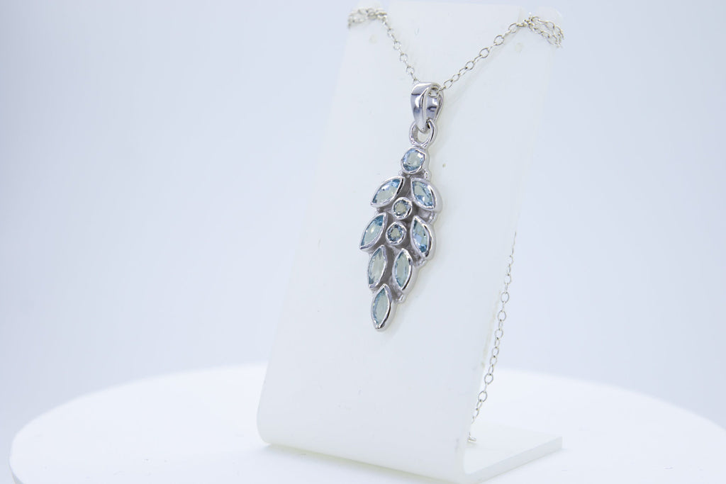 2,63 Carat Blautopas Designer Anhanger 925  Silber Collier Kette sky blue Topas