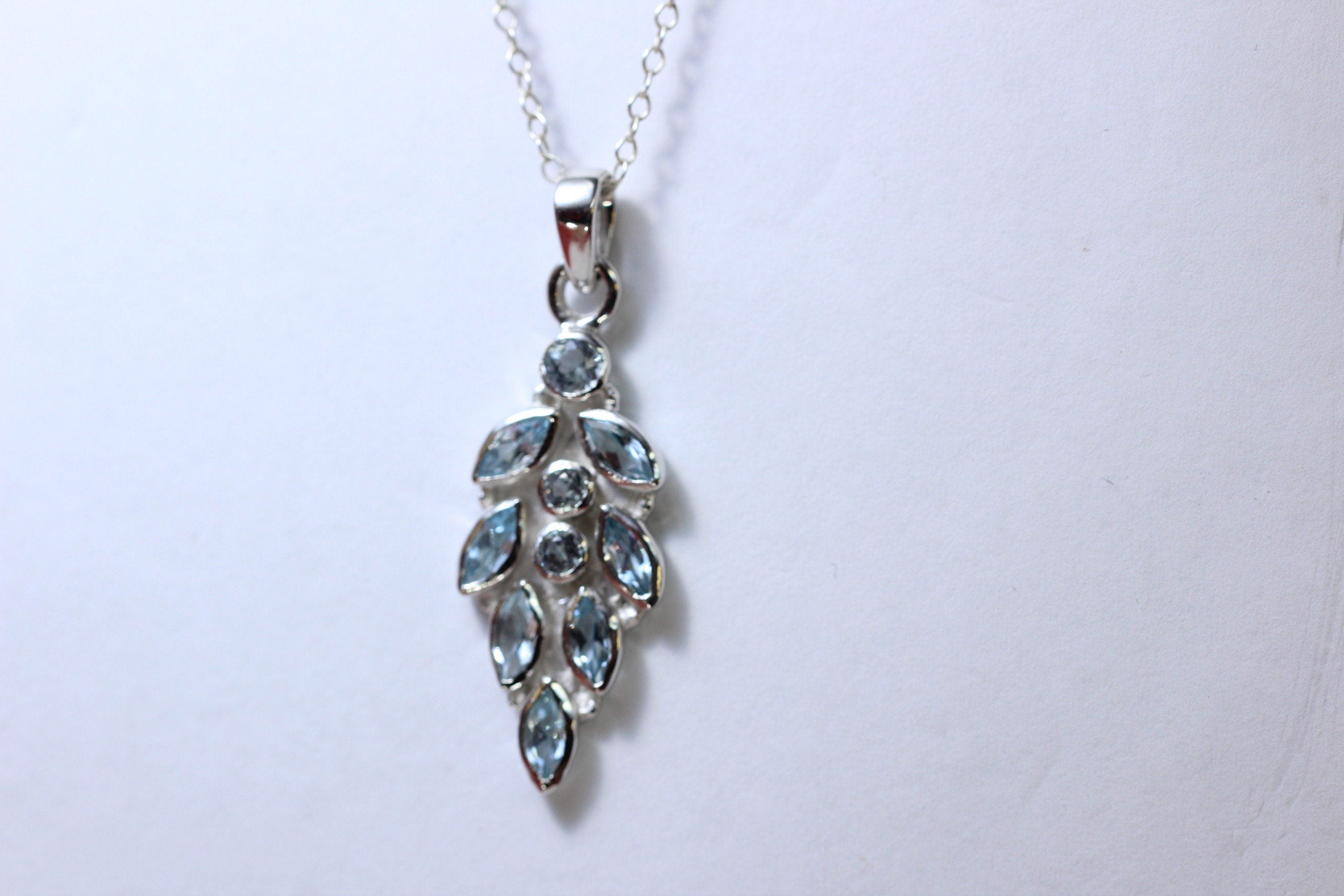 2,63 Carat Blautopas Designer Anhanger 925  Silber Collier Kette sky blue Topas