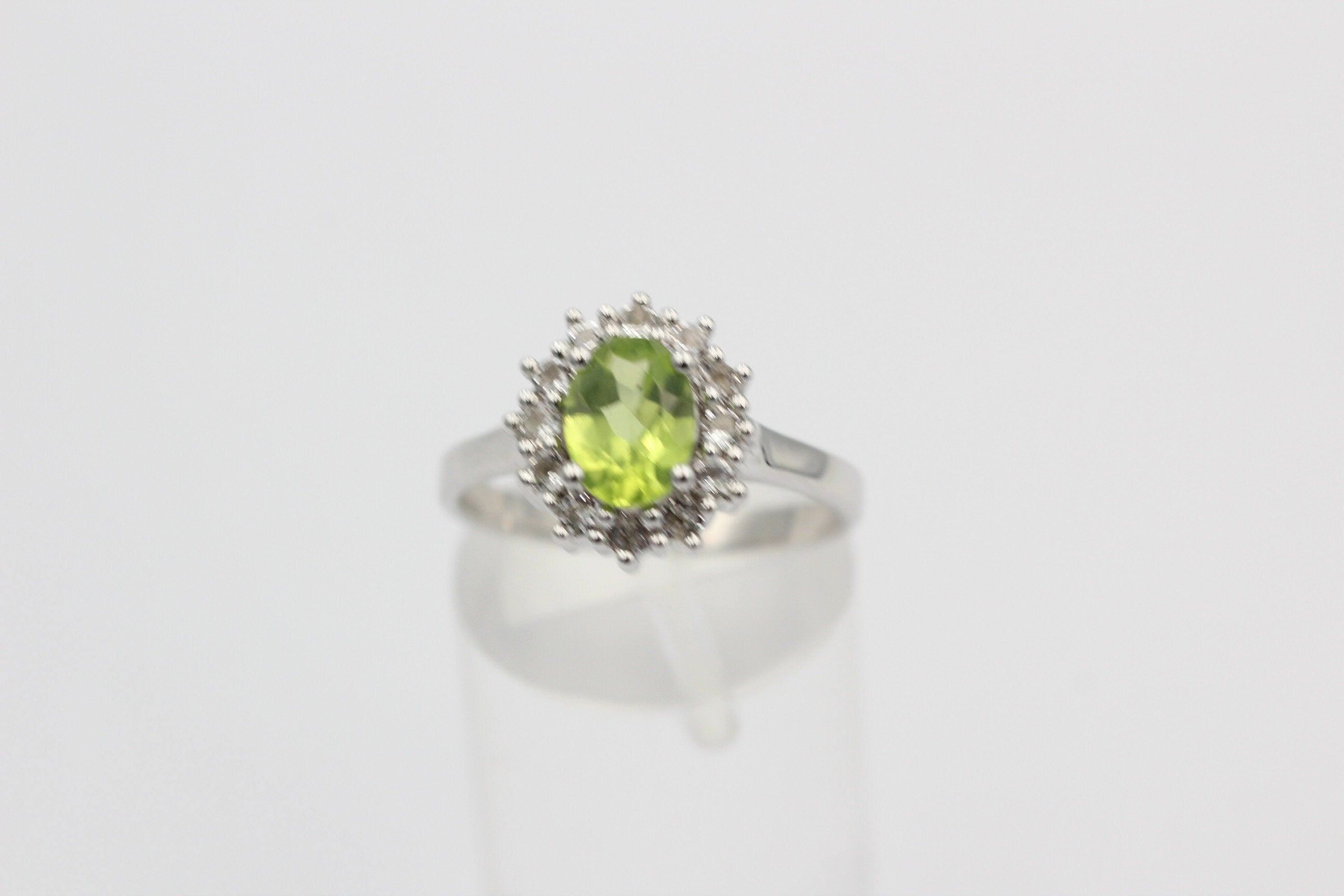 Edler 1,65 Carat Peridot Weiatopas Ring 925 Silber maigraner Olivin 8 / 18 / 57