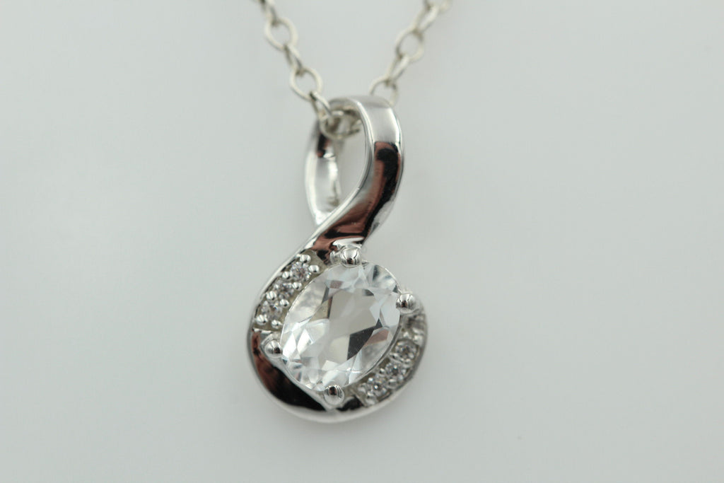 1,12 Carat Bergkristall Anhänger 925 Silber  mit Zirkonia Kristallanhänger