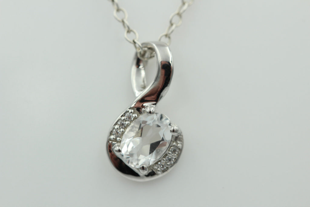 1,12 Carat Bergkristall Anhänger 925 Silber  mit Zirkonia Kristallanhänger