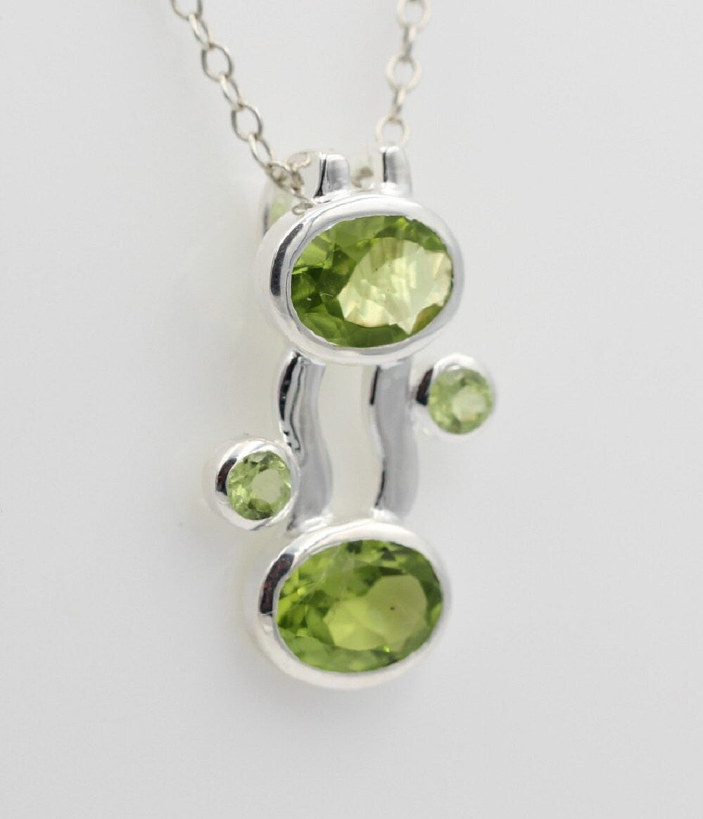 Designer 5,0 Carat Peridot Anhange Olivin Designschmuck Top maigrüner Edelstein