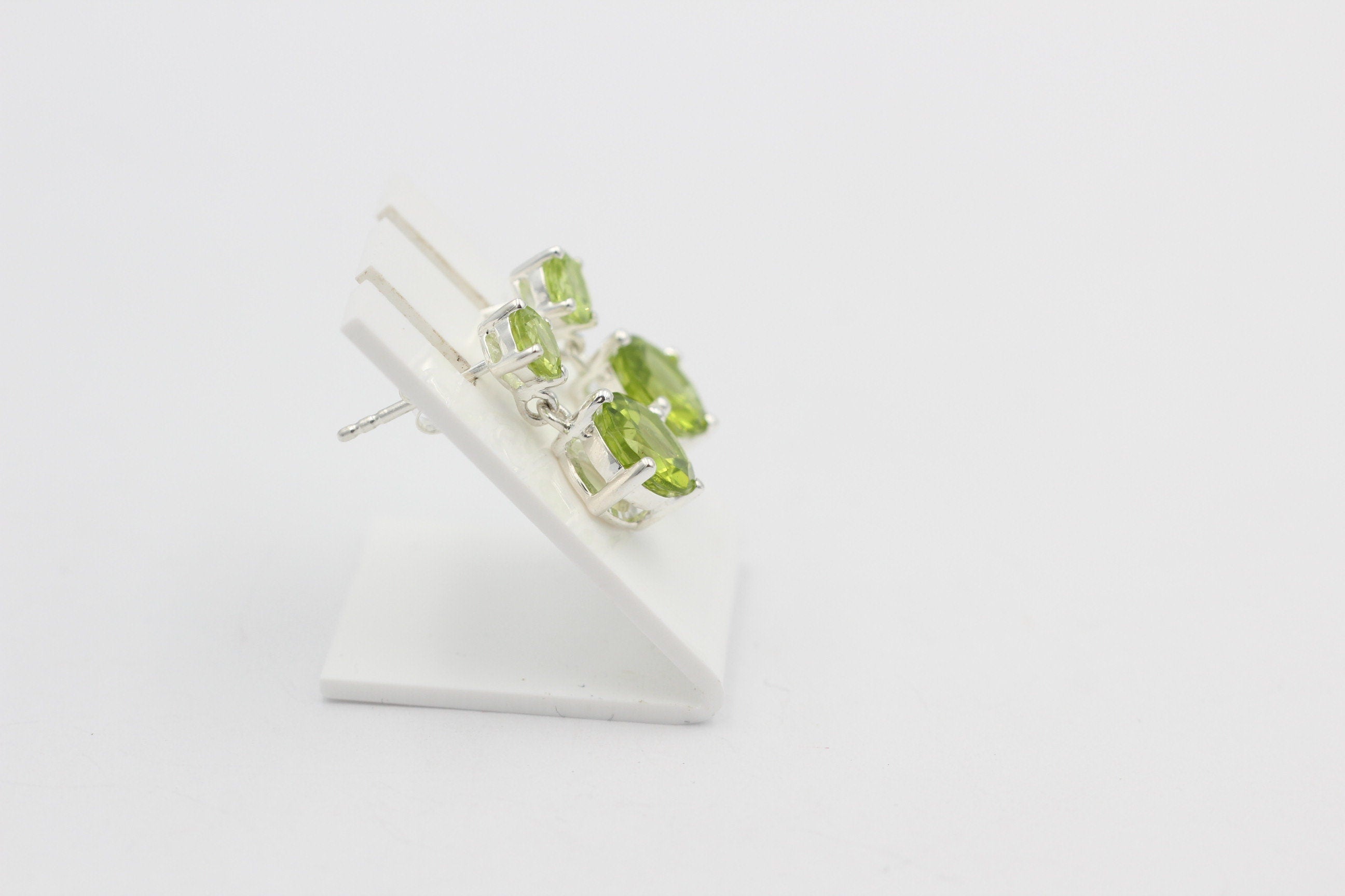 Edle 2,4 Carat Peridot Ohrstecker 925 Silber Ohrschmuck Edelstein Olivin Top