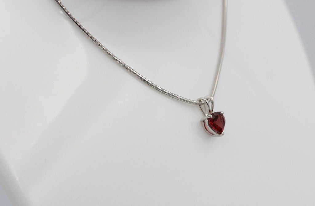 Edler 1,2 Carat Granat Anhänger 925 Silber Collier Kette  Schmuck Blutrot