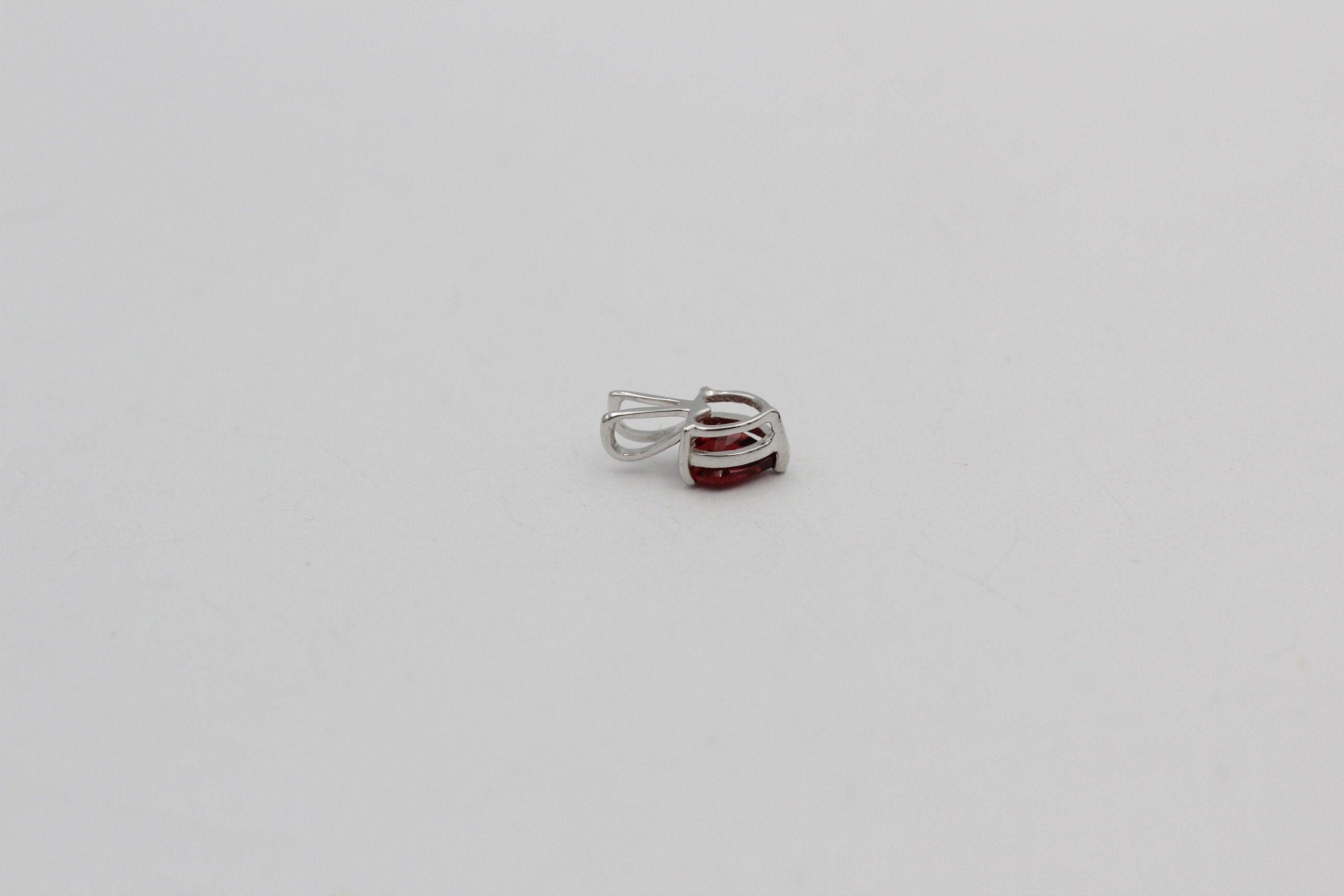 Edler 1,2 Carat Granat Anhänger 925 Silber Collier Kette  Schmuck Blutrot