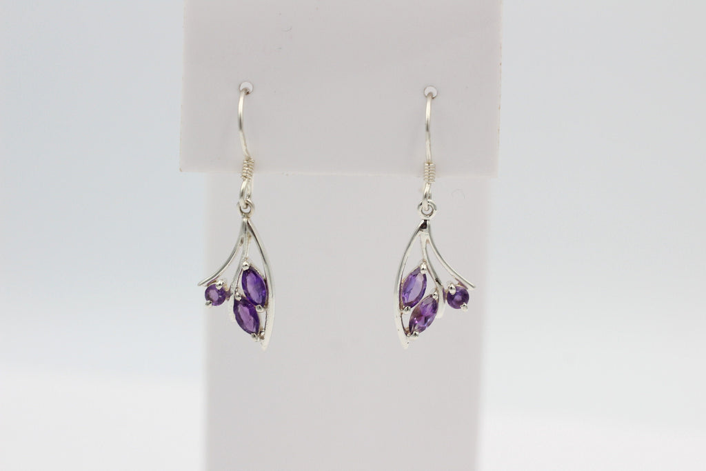 Edle 0,74 Carat Amethyst Ohrhänger 925 Silber violetter Edelstein Amethysschmuck