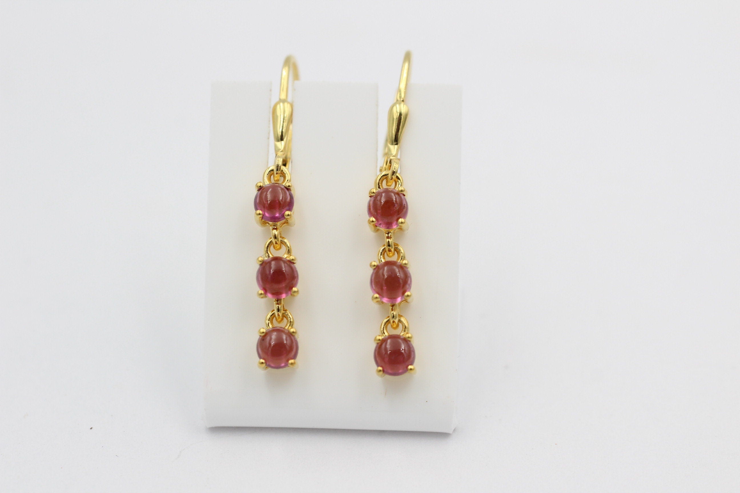 Edle 2,6 Carat Granat Brisur 925 Silber Ohrstecker Cabochon roter Edelstein