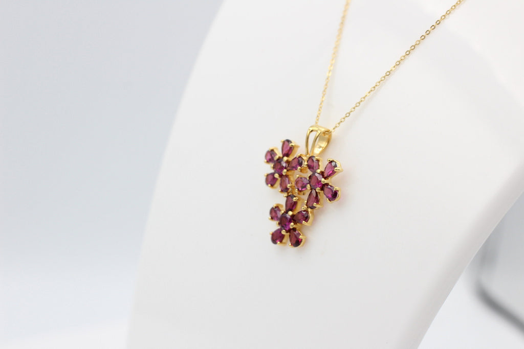 Edler 4,2 Carat  Granat Anhänger 925 Silber Collier Kette blutroter Granat