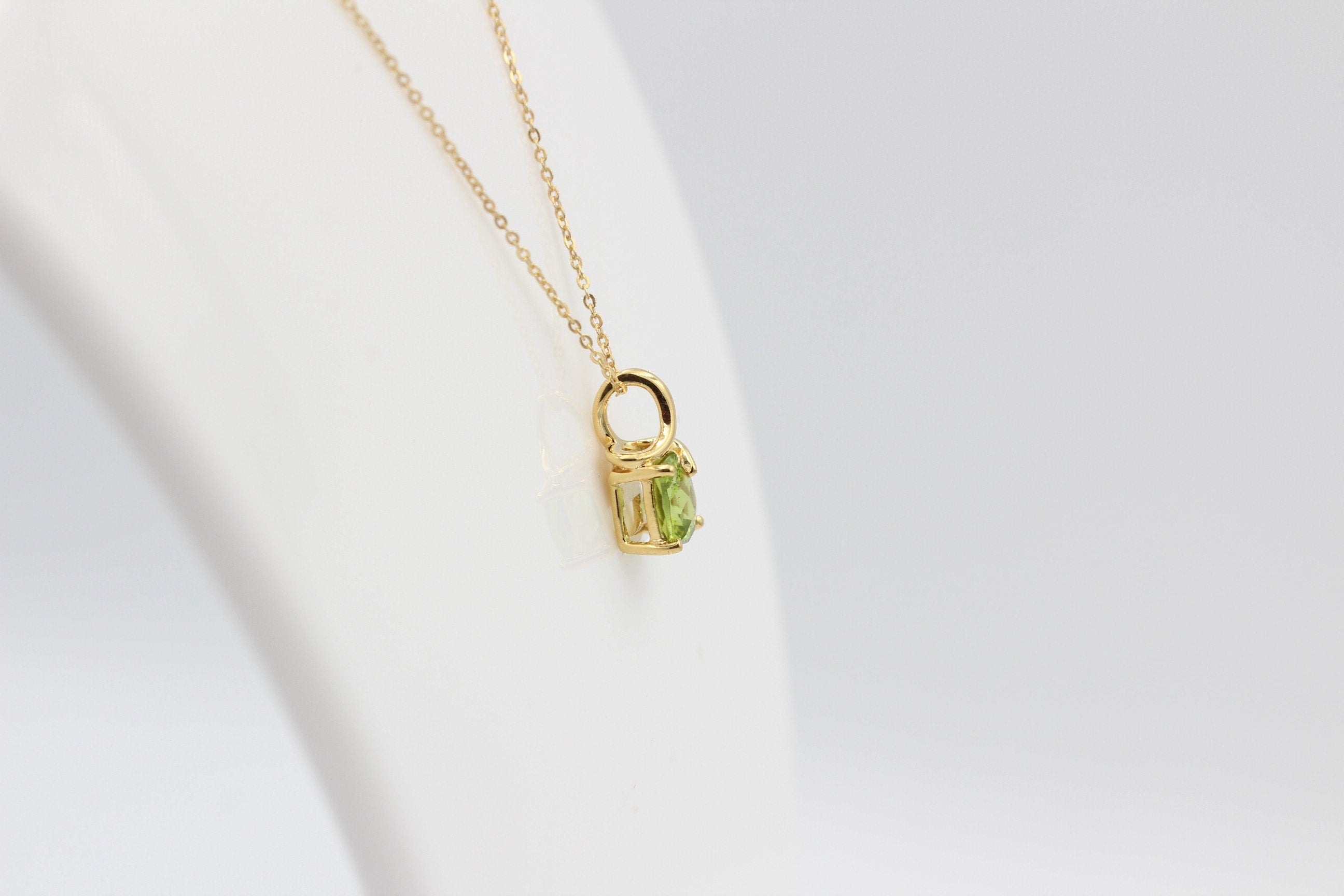 1,5 Carat Peridot Anhänger 925 Silber Collier Kette Checker Maigrüner Edelstein