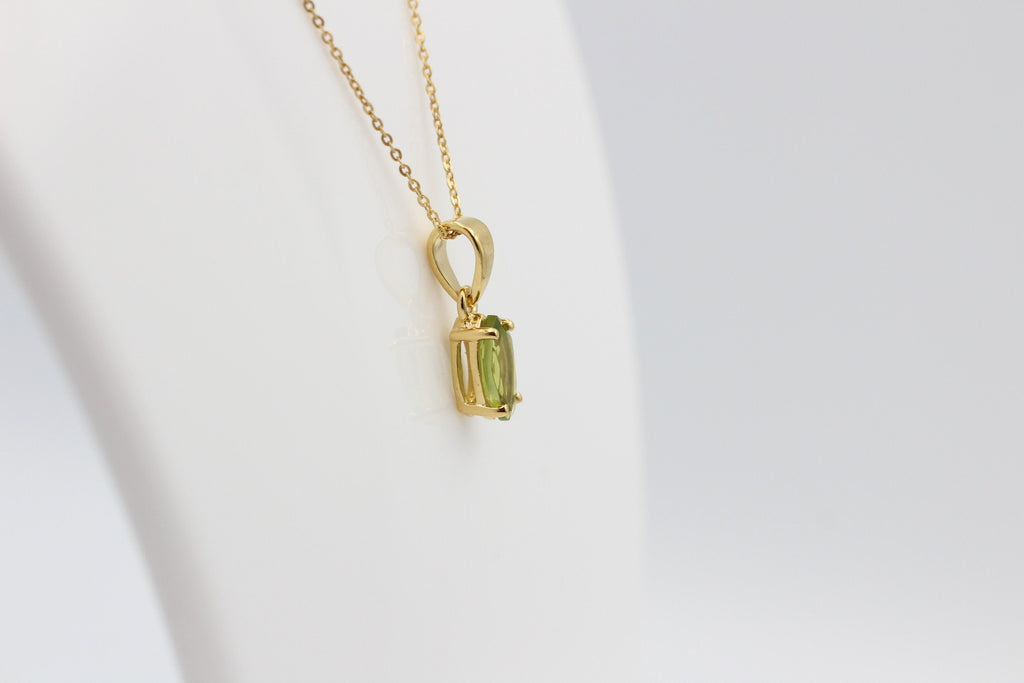 1,1 Carat Peridot Anhänger Marquiseschliff 925 Silber Collier Kette vergoldet