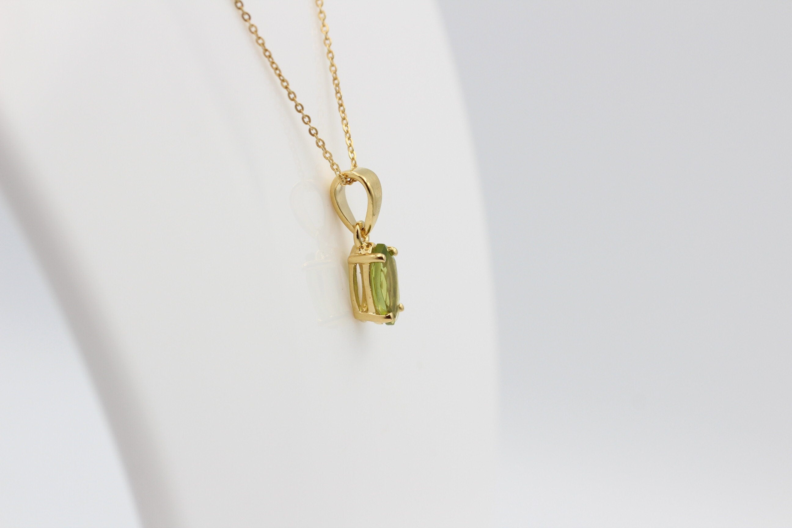 1,1 Carat Peridot Anhänger Marquiseschliff 925 Silber Collier Kette vergoldet