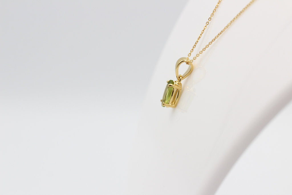 1,1 Carat Peridot Anhänger Marquiseschliff 925 Silber Collier Kette vergoldet