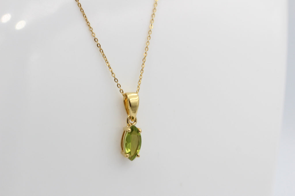1,1 Carat Peridot Anhänger Marquiseschliff 925 Silber Collier Kette vergoldet