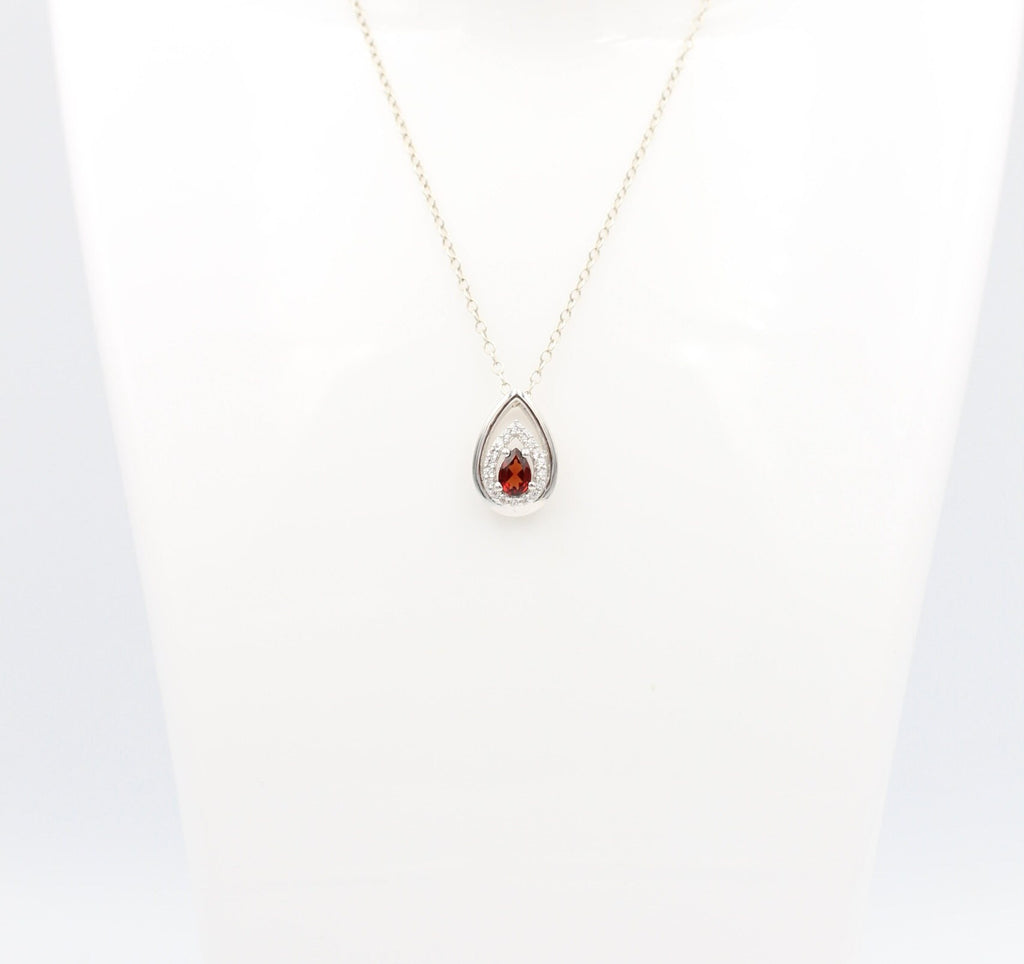 Edler 0,51 Carat Granat Anhänger 925 Silber Collier Kette blutroter Edelstein