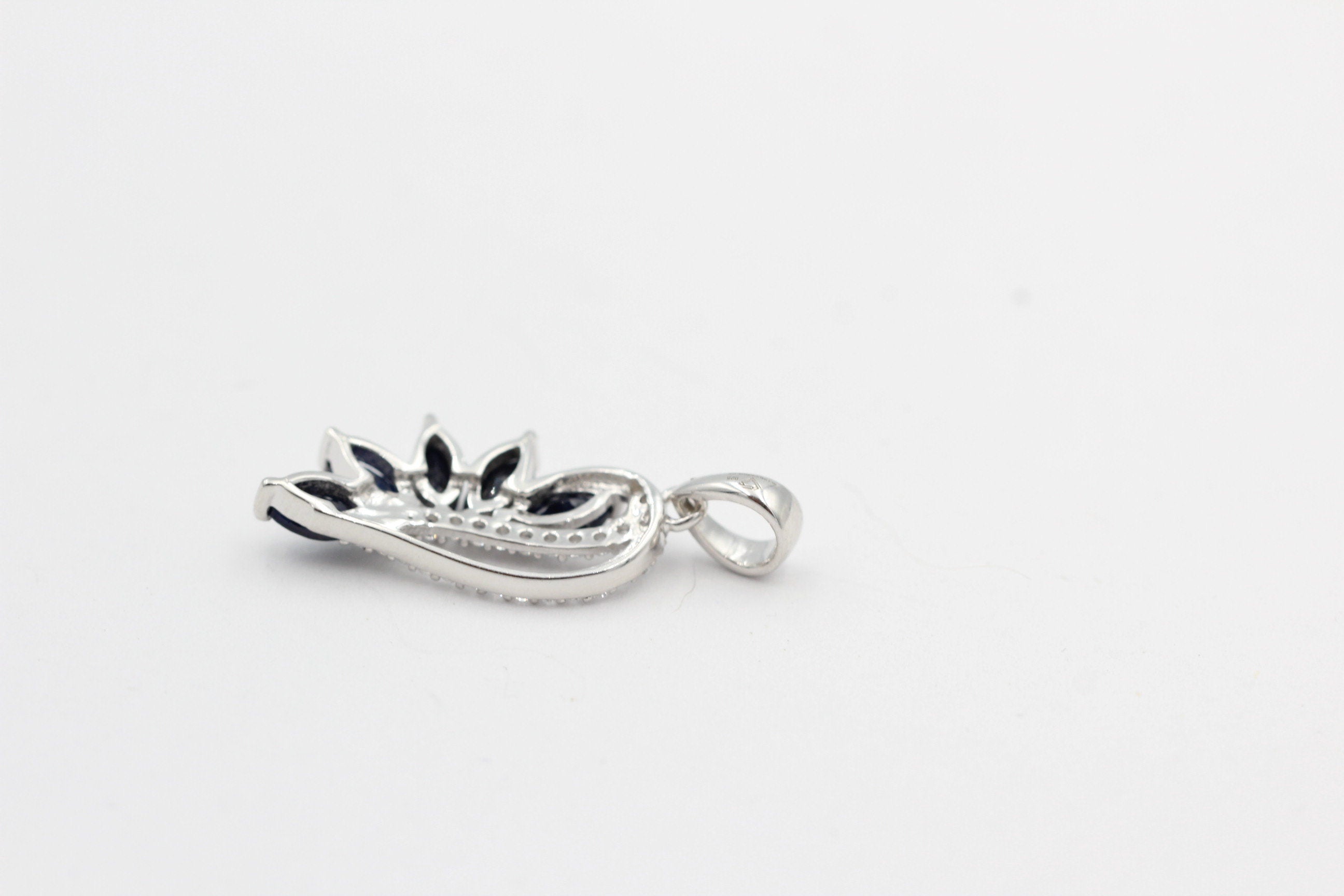 1,26 Carat blauer Saphir Anhänger 925 Silber Collier Kette Saphirschmuck Top